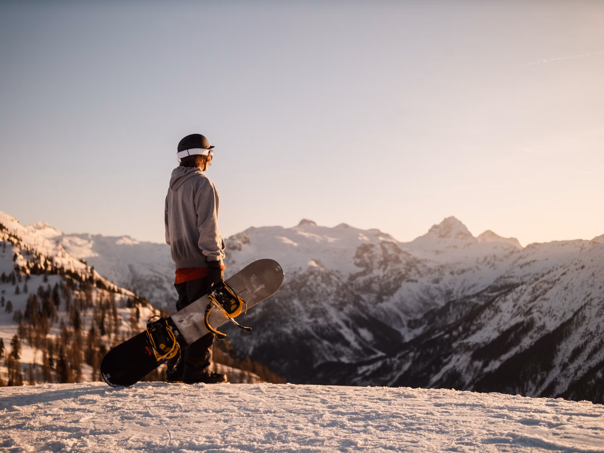 Exploring Snowboard Culture: Community, Events, and Lifestyle